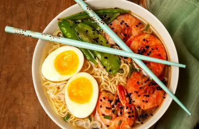 Ramen Nhật Bản 2025: 4 loại nước dùng, quán nổi tiếng và cách ăn đúng chuẩn
