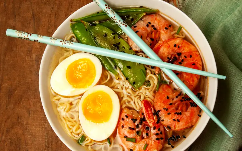 Ramen Nhật Bản 2025: 4 loại nước dùng, quán nổi tiếng và cách ăn đúng chuẩn