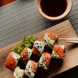Sushi Guide Japan 2025: Omakase, Kaiten-zushi, and Etiquette
