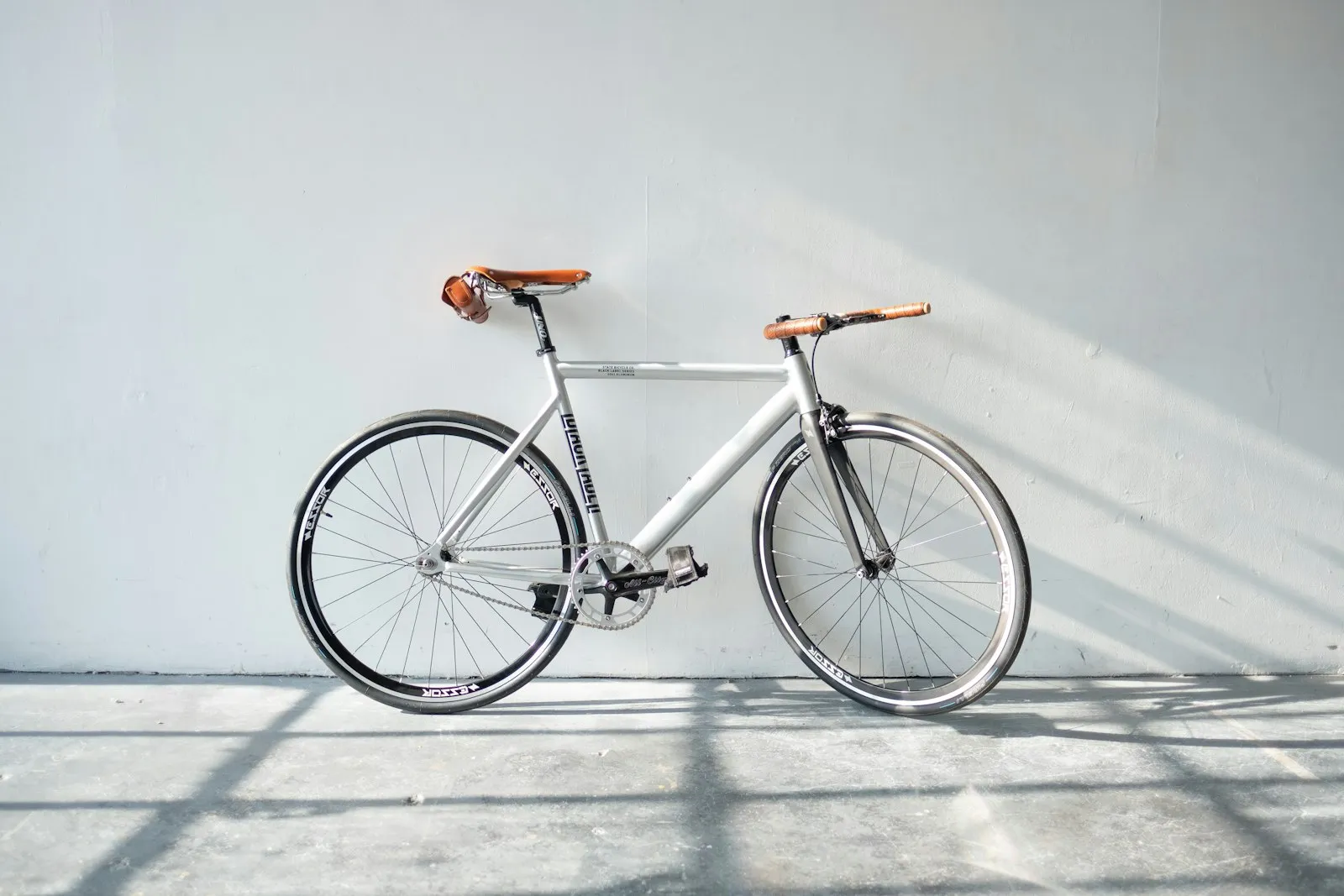Bicycles in Japan: Buying Cheap, Registration & Traffic Laws